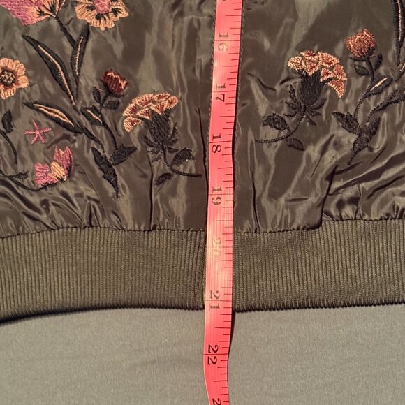 Love Fire Green Floral Embroidered Bomber Jacket Size XS - Picture 9 of 11